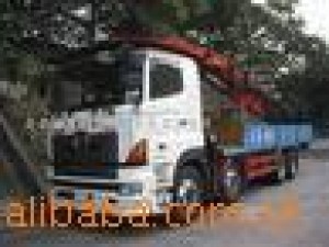 提供7米中港吊機車，吊臂車運輸服務(wù) 吊臂運輸車